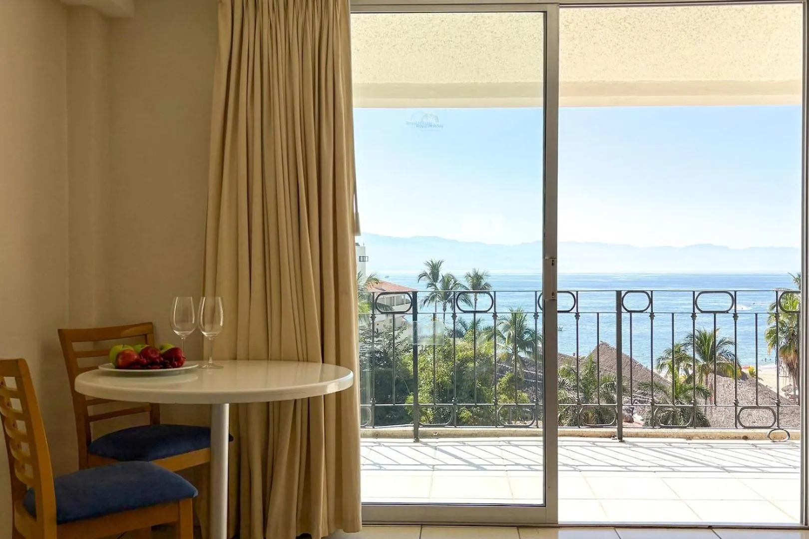 Suite With Panoramic Ocean Views & Balcony! Puerto Vallarta